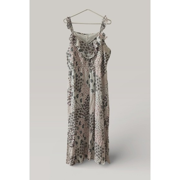 Maurices Dresses & Skirts - Maurices Womens Floral Paisley Patchwork Maxi Dress Ruffle V-Neck Boho White L